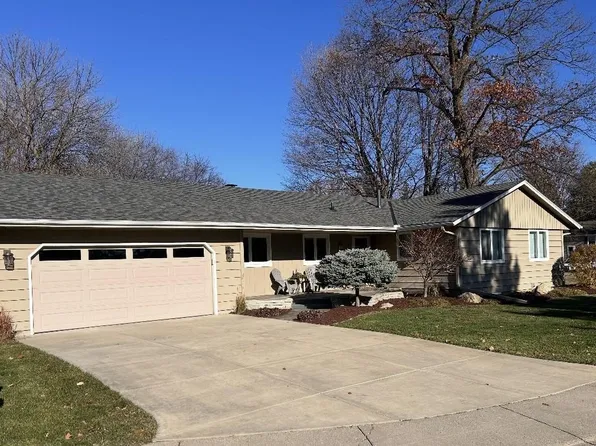 6228 Westwood Cir, Mound, MN 55364