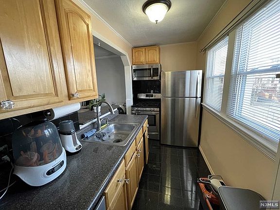 5th image of 54 Tappan Ave Floor 2