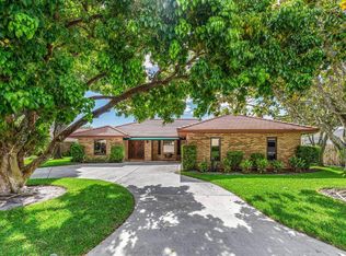 21792 Mountain Sugar Ln, Boca Raton, FL 33433