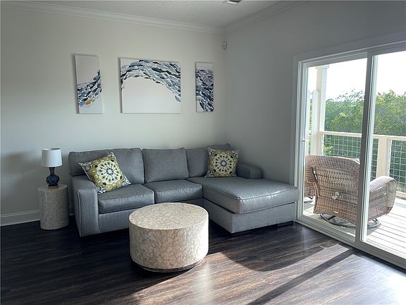 4th image of 303 Hidden Harbor Way #303