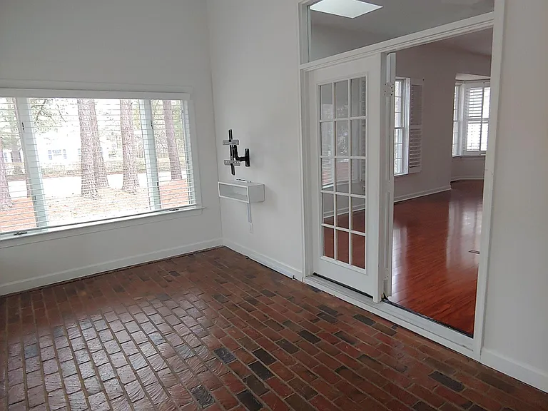382 Wintercrest W — Photo 3