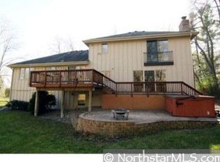 15608 White Pine Dr, Wayzata, MN 55391