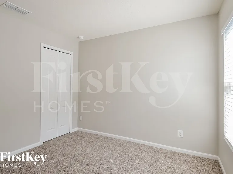 212 Blue Creek Way St — Photo 12