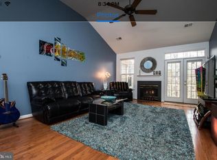 11400 Windleaf Ct APT 36, Reston, VA 20194
