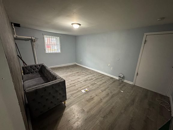 2nd image of 63 N Walnut St #B1