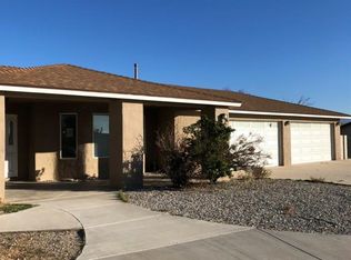 16695 Century Plant Rd, Apple Valley, CA 92307