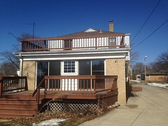 3rd image of 10109 W Nash St