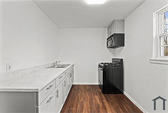 4524 Collins Ave — Photo 7