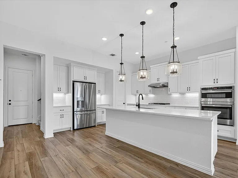 1183 Doris May Dr — Photo 6
