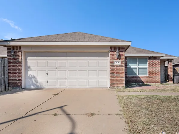 7820 Whitney Ln, Fort Worth, TX 76112