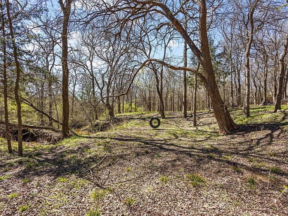 4th image of 107 Falls Creek Ln