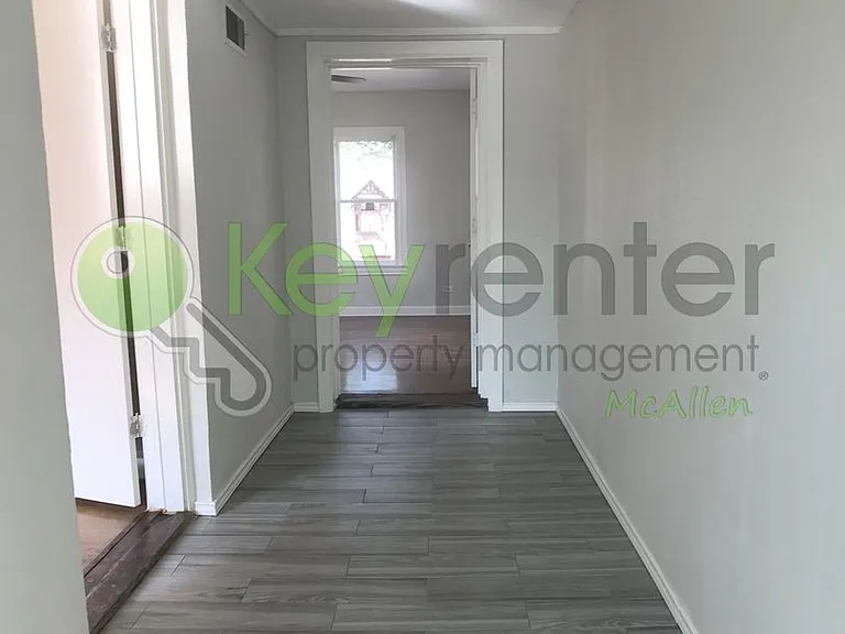 1016 Laurel Ave — Photo 26