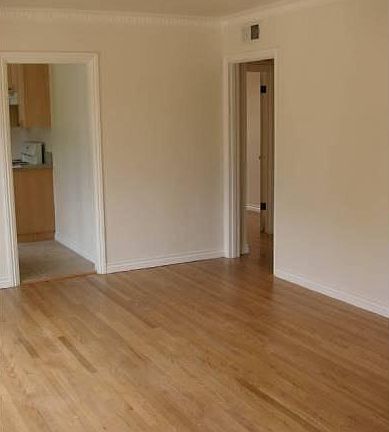 LV to Kitchen/Hallway