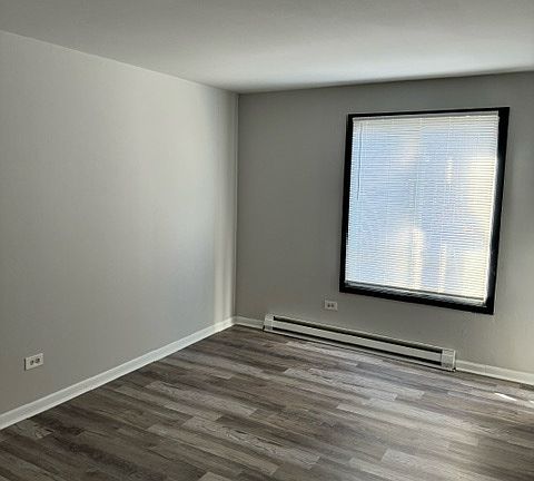 3rd image of 4310 W Park Lane Dr #10572741