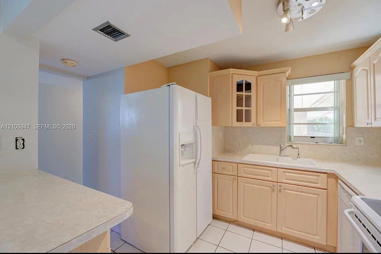 Pinebark Condo No 3 — Photo 4