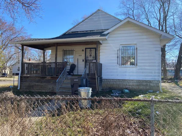 3918 Trumbull Ave, Flint, MI 48504
