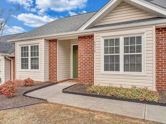 3rd image of 6936 Scotch Pine Ln
