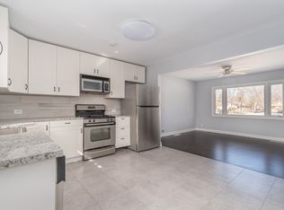 808 Morgan St, Joliet, IL 60436