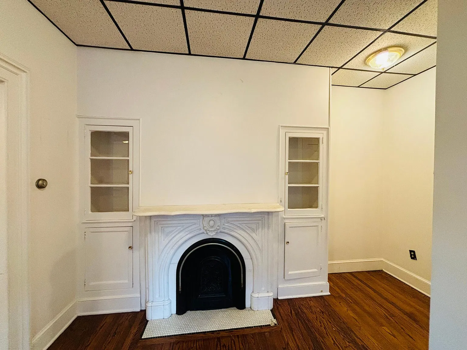 1 bed, 900 sqft, $1,600 — Photo 1