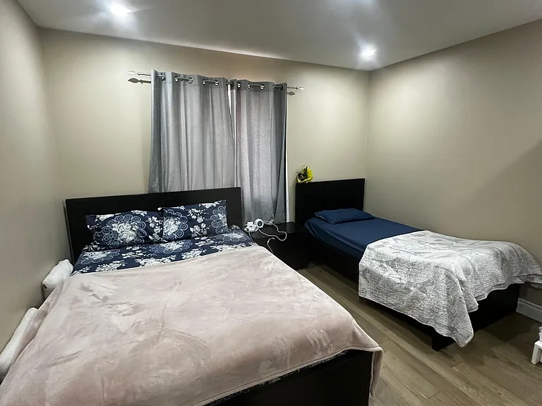 326 Chandler Cres #UPPER — Photo 29