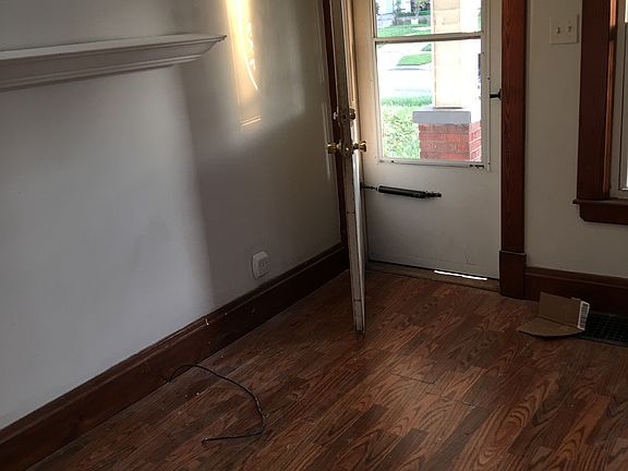 5th image of 734 Coralie St