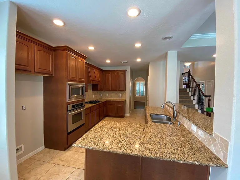 26226 Bright Dawn Ct — Photo 9