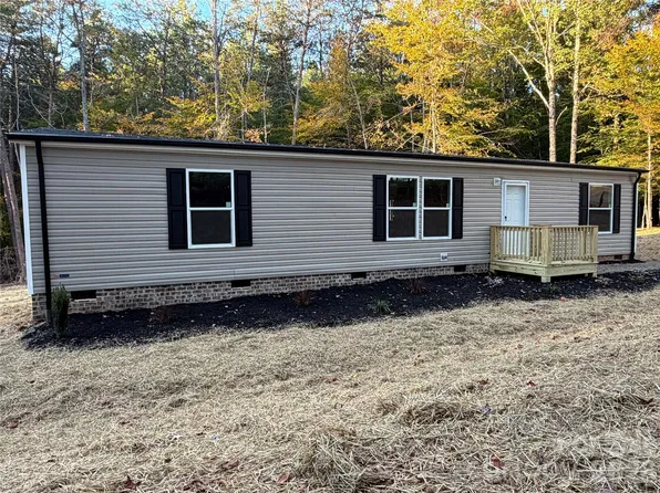 2200 Sunshine Ln, Morganton, NC 28655