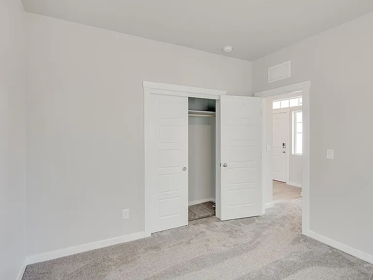 5062 W Avilla Dr — Photo 7