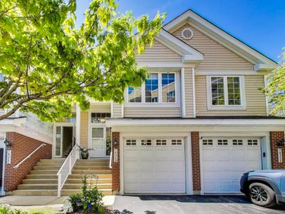 7426 Lincoln Ave #D, Skokie, IL, 60076