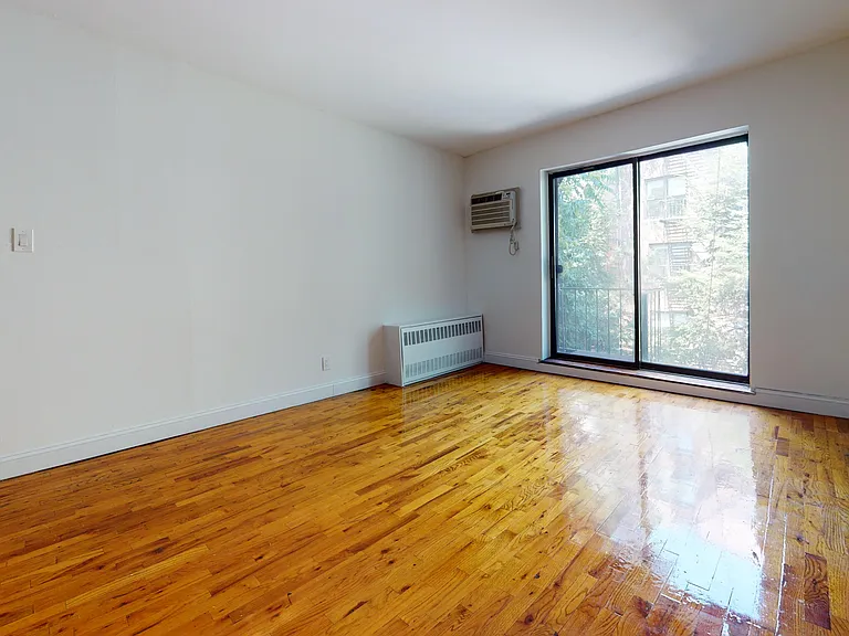 403 E 87th St #2D — Photo 5