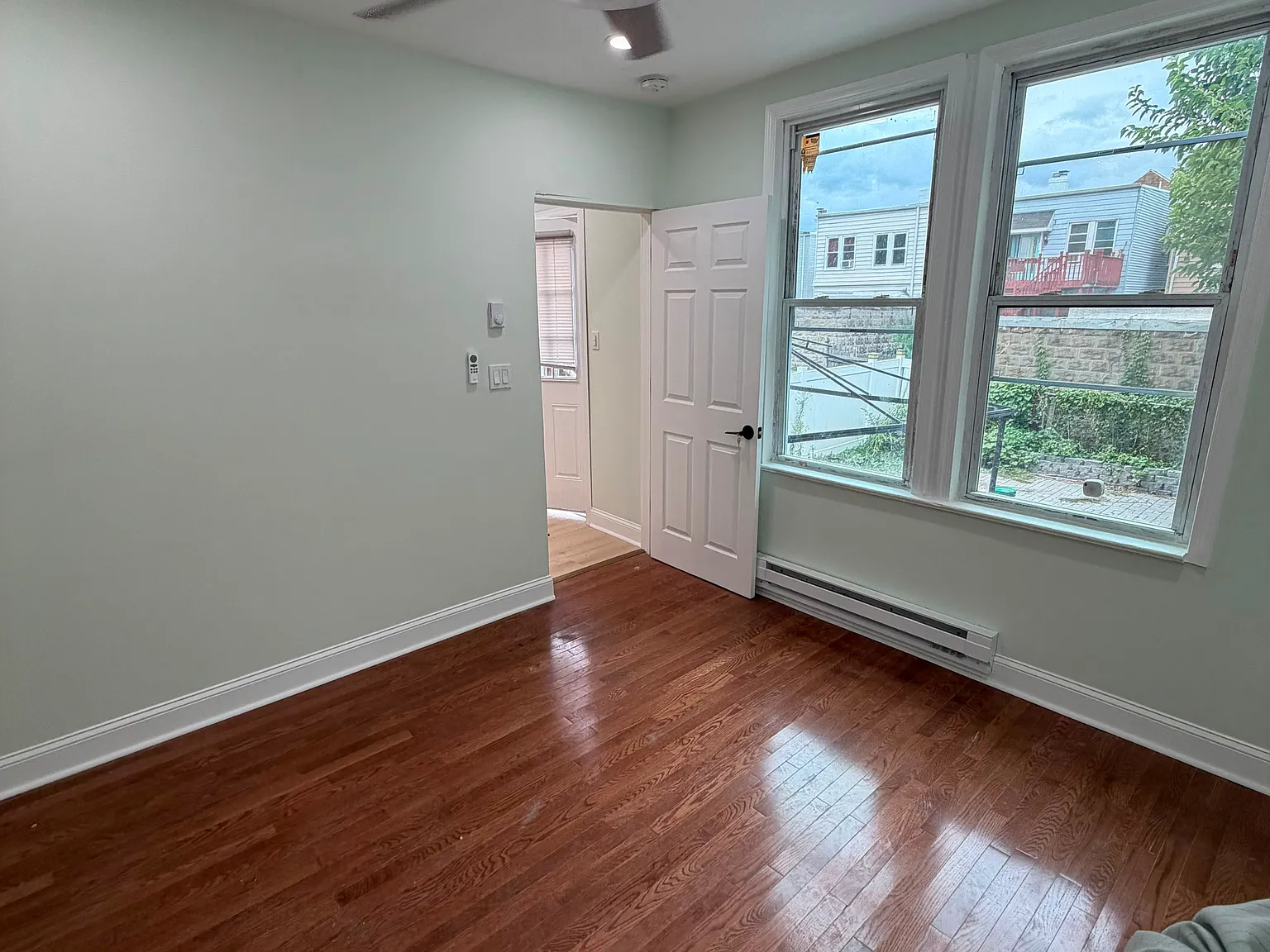2 bed, $2,700 — Photo 4
