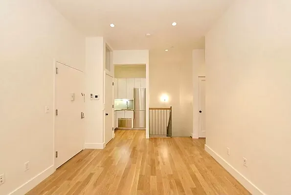 Rented by REAL New York | media 3