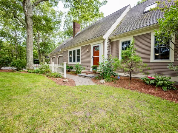 289 Quaker Meetinghouse Road, Sandwich, MA 02563