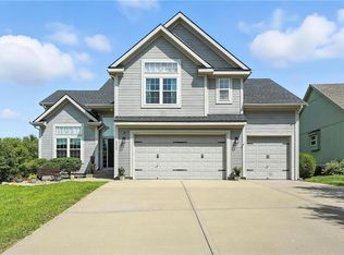 2416 SW Cabin Camp Ln, Lees Summit, MO 64082