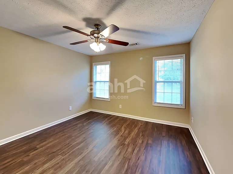 360 Dunagan Dr — Photo 12