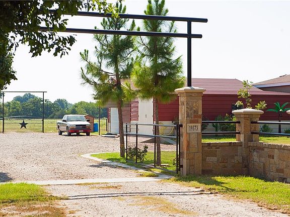 2nd image of 19373 County Road 4072