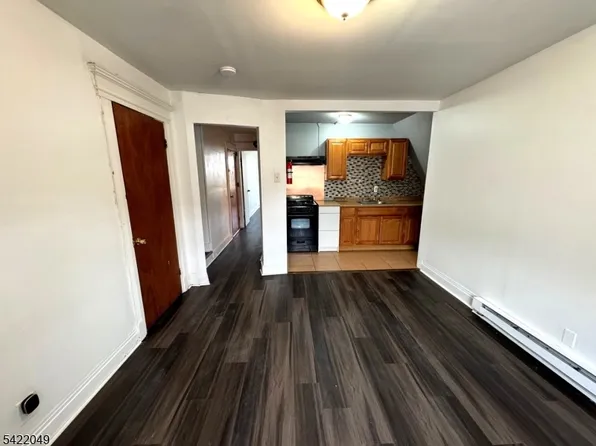 19 N 7th St, Newark, NJ