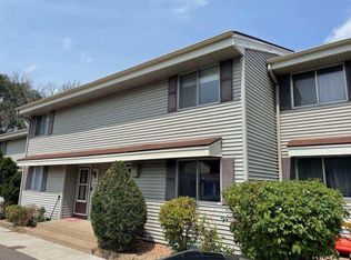 2355 Mailand Ct E, Saint Paul, MN 55119