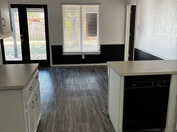 5th image of 5815 75th St