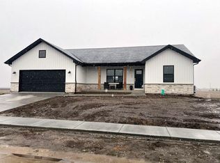 162 Bay Meadow Cir, Moro, IL 62067