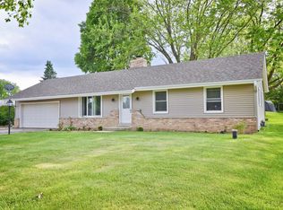 1497 Valley Vw, Hubertus, WI 53033