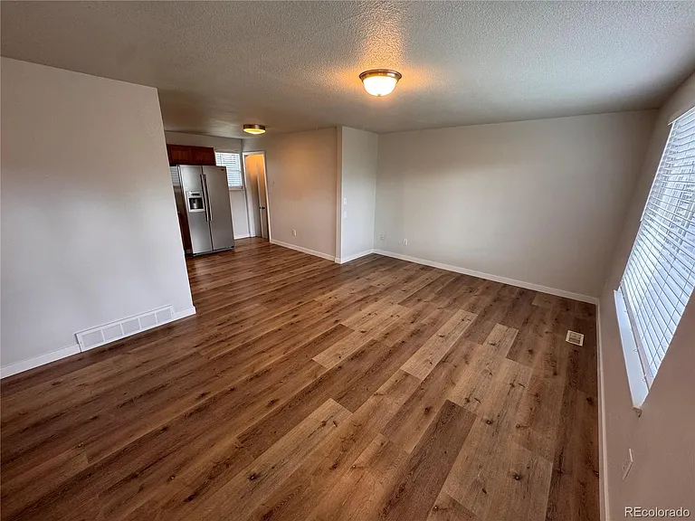 6394 S Dudley Way — Photo 2