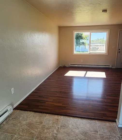 660 Kelly St — Photo 8
