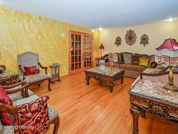 2nd image of 17556 Capistrano Ln