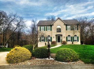 99 Fernwood Dr, Beaver, PA 15009