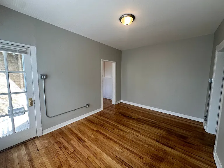 4904-08 N Saint Louis Ave #2S — Photo 8