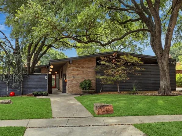 6216 Town Hill Ln, Dallas, TX 75214