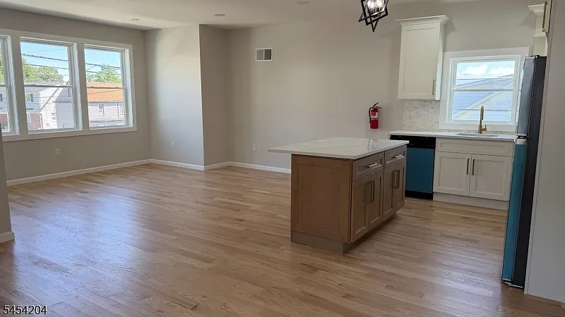 51 John Ryle Ave — Photo 3