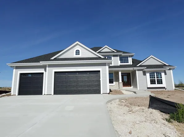 9866 N Cygnet COURT, Mequon, WI 53097