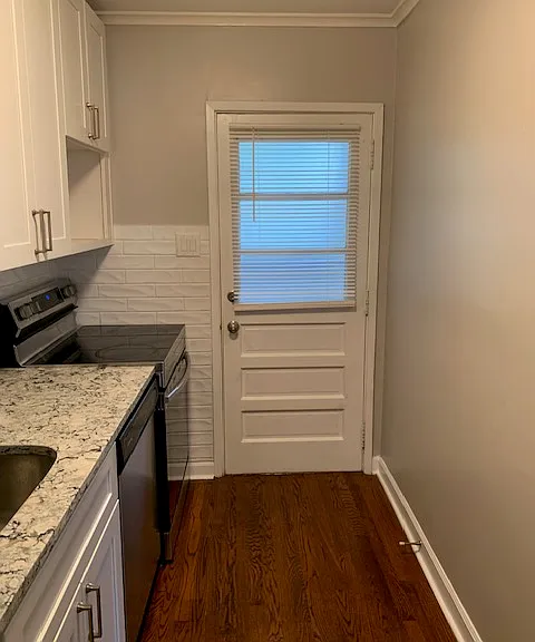 629 Daniels St #B — Photo 4